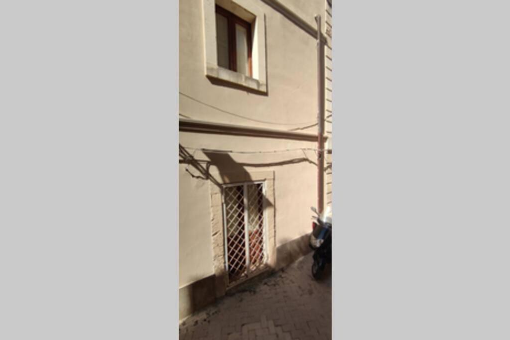 The Fishmarket Inn. Excellent Location In Ortigia! Syracuse Buitenkant foto